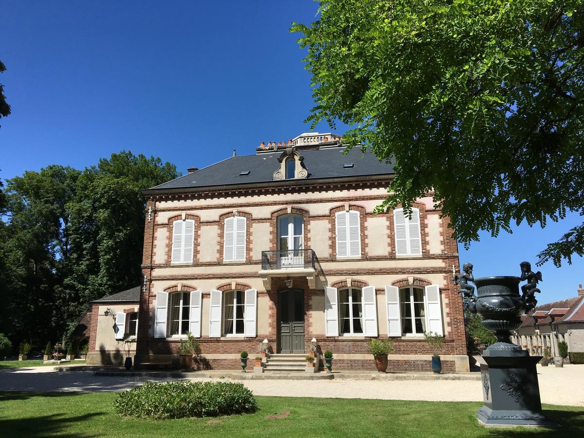 Chateau De Montabert Montaulin ภายนอก รูปภาพ
